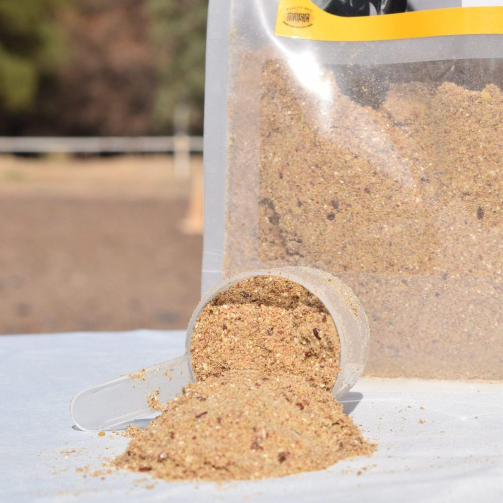 مکمل یال و دم اسب اسمارت، محصولی تخصصی برای تقویت رشد یال، دم و سم اسب است. مکمل مخصوص مسابقات زیبایی اسب و رشد و سلامت موی اسب.