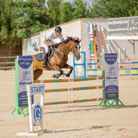 سومین دوره مسابقات پرش با اسب هیات سوارکاری خراسان رضوی در سال 1403 مورخ بیست و دوم تیرماه به میزبانی باشگاه سوارکاری سوران در مشهد - فست‌کوک