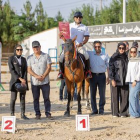 سومین دوره مسابقات پرش با اسب هیات سواکاری خراسان رضوی در سال 1403 مورخ بیست و دوم تیرماه به میزبانی باشگاه سوارکاری سوران در مشهد - فست‌کوک